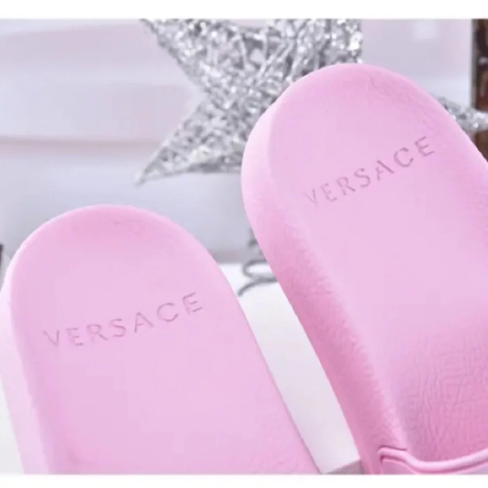 Versace elegant slides